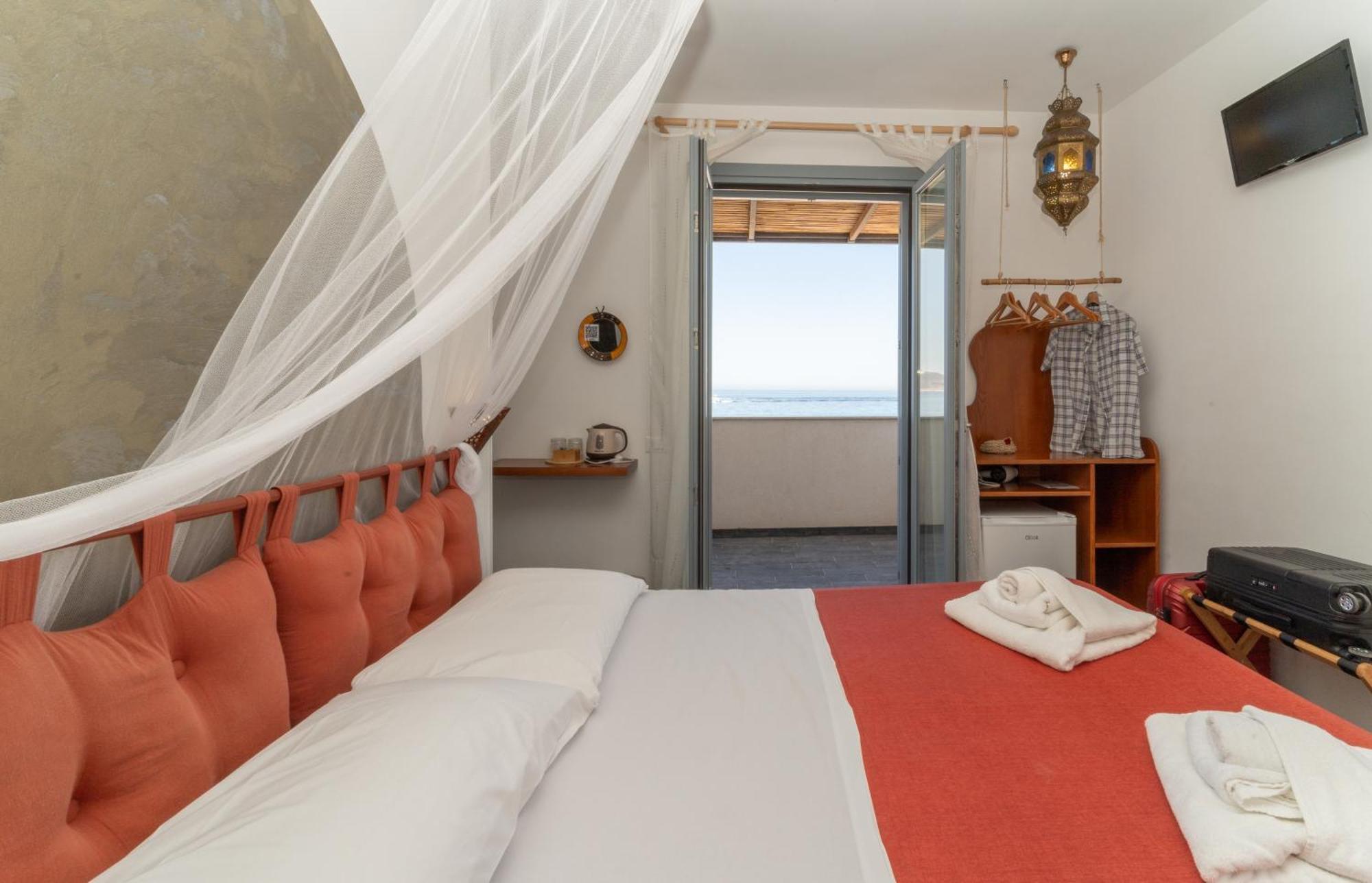 Ajamola Hotel Favignana Ngoại thất bức ảnh
