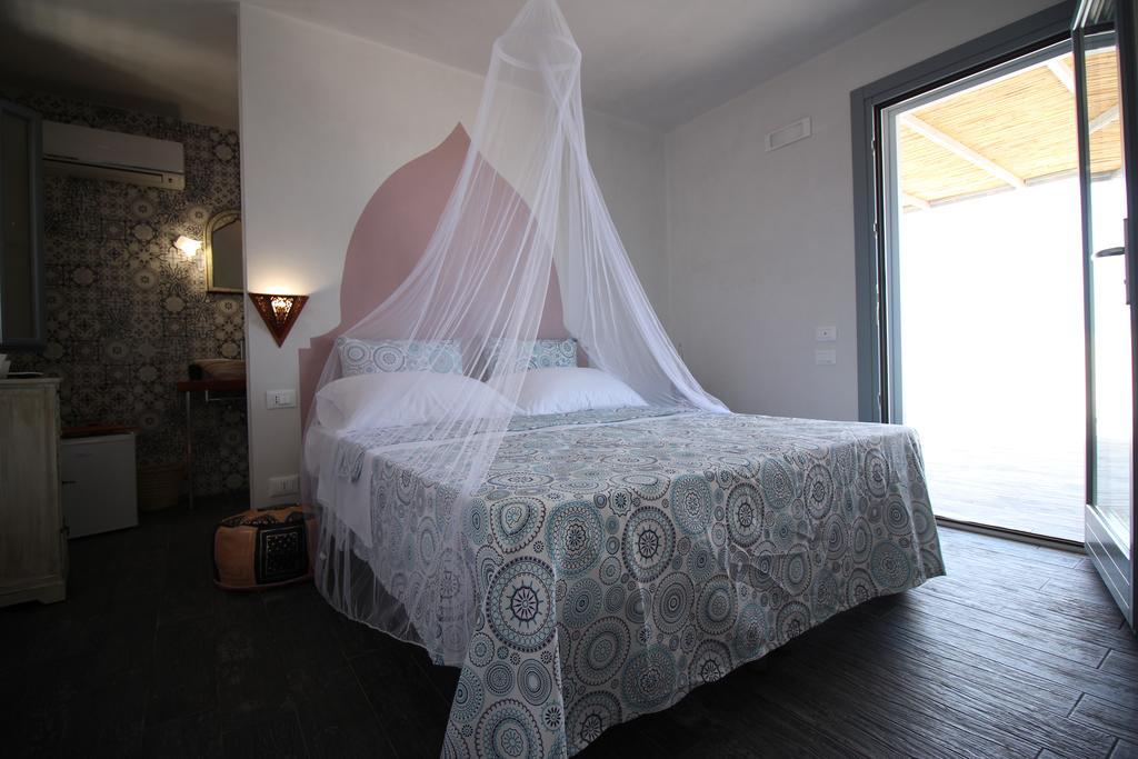 Ajamola Hotel Favignana Ngoại thất bức ảnh
